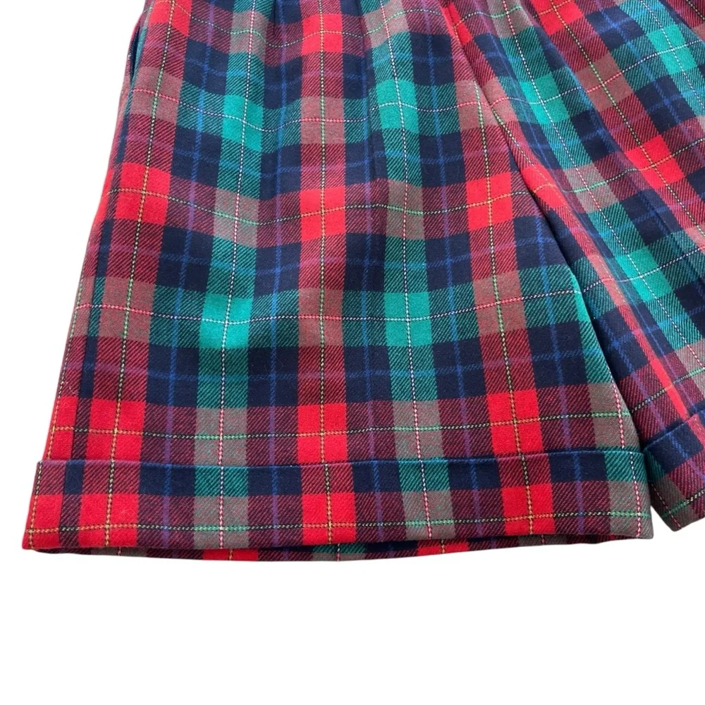 Signature Expressions Women 14 Red Green Plaid Wool Blend Culotte Pleated Shorts